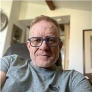 Professeur natif anglais talentueux pour enfants jusqu’à professionnels.